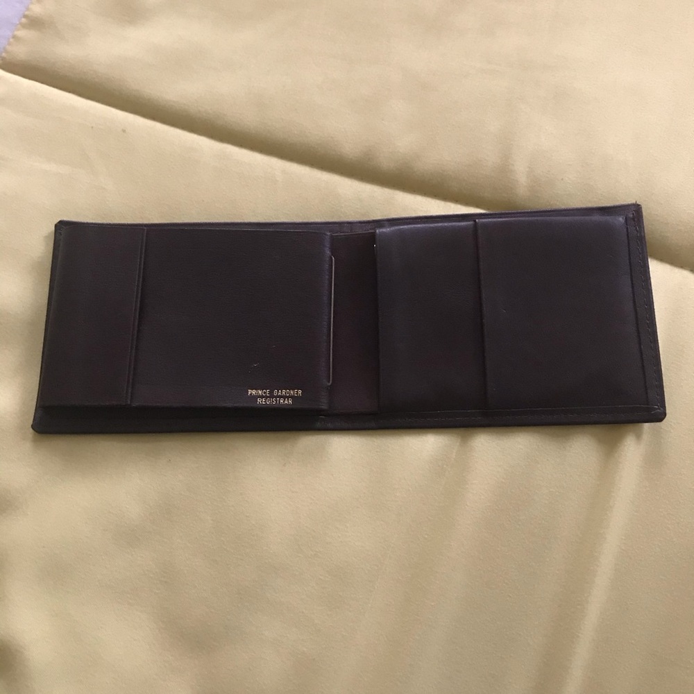 Prince Gardner Cowhide Leather Bifold Wallet